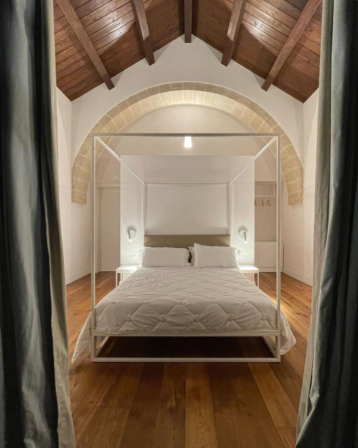 Hotel Saraceno Al Faro Taranto Exterior photo