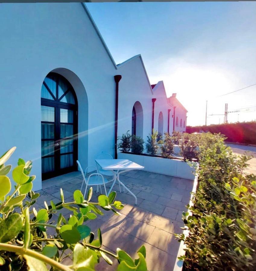 Hotel Saraceno Al Faro Taranto Exterior photo