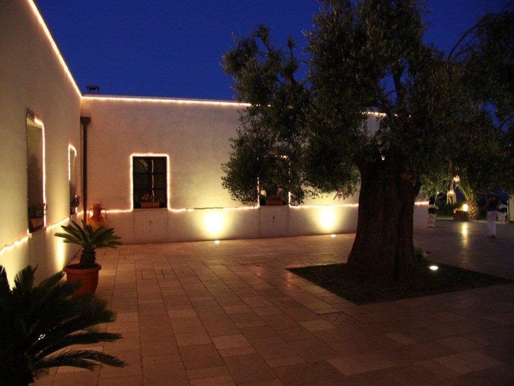 Hotel Saraceno Al Faro Taranto Exterior photo
